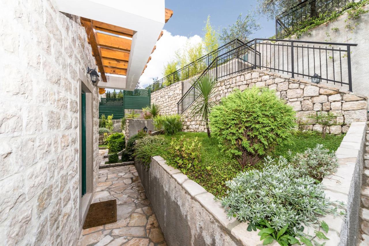 Lavender House With Shared Pool Villa Herceg Novi Exterior photo